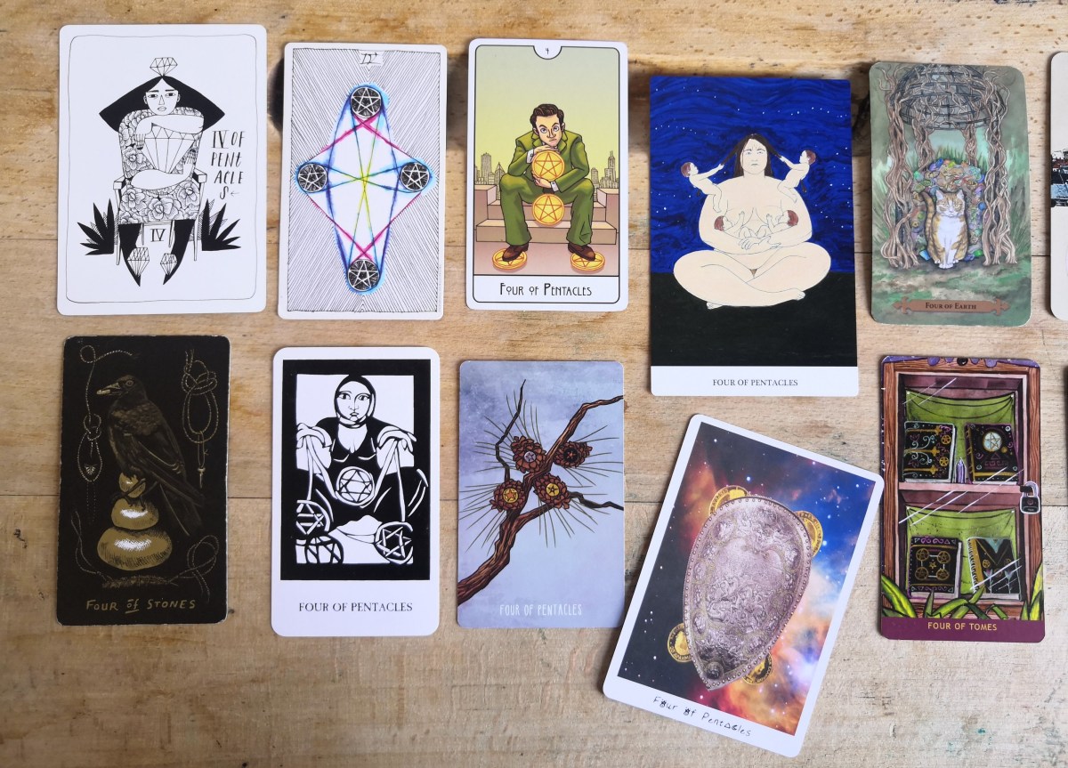 Le tarot en mots-clés: 4 de&nbsp;pentacles