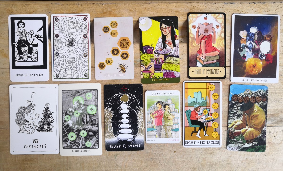 Le tarot en mots-clés: 8 de&nbsp;pentacles